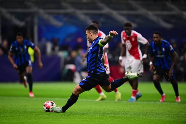 FC Internazionale Milano v AS Monaco - UEFA Champions League 2024 25 League Phase MD8 Lautaro Martinez of Inter Milan celebrates after scoring his team s first goal during the UEFA Champions League 2024 25 League Phase MD8 match between Inter Milan and AS Monaco at San Siro Stadium in Milan, Italy, on January 29, 2025. Milan Lombardy Italy  Copyright: xAndreaxDiodatox originalFilename:diodato-intermil250129_npK2Q.jpg