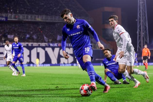 GNK Dinamo v AC Milan - UEFA Champions League 2024 25 League Phase MD8 Martin Baturina of Dinamo Zagreb runs with the ball during the UEFA Champions League 2024 25 League Phase MD8 match between GNK Dinamo and AC Milan at Maksimir Stadium on January 29, 2025. in Zagreb, Croatia.  LukaxStanzl PIXSELL