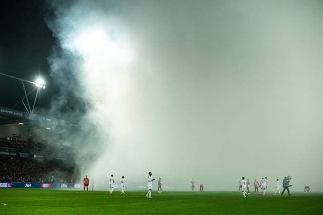 FOOTBALL: BREST vs REAL MADRID Baptiste AUTISSIER MAXPPP - Guingamp 29 01 2025 Baptiste AUTISSIER Maxppp Guingamp ; 29 01 2025 ; Debut de match reporte suite au fumigene lors du match Brest vs Real Madrid comptant pour la 8e journee de la Ligue des Champions a Guingamp le 29 janvier 2025. Guingamp Guingamp Bretagne France  Copyright: xMAXPPPxBaptistexAUTISSIERx BAU202501299949 BAU202501299949