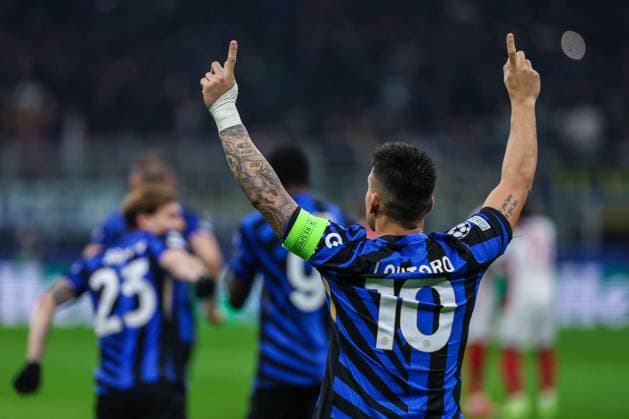 CALCIO - UEFA Champions League - Inter - FC Internazionale vs AS Monaco Lautaro Martinez of FC Internazionale celebrates after scoring a goal during UEFA Champions League 2024 25 League Phase - Matchday8 football match between FC Internazionale and AS Monaco FC at San Siro Stadium Milan Italy  Copyright: xIPAxSport ABACAx