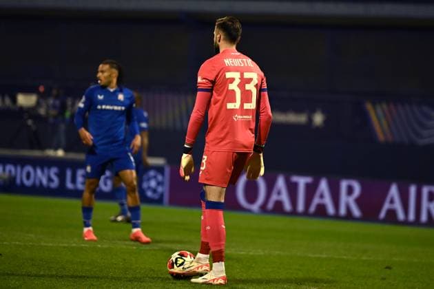 Zagreb, Croatia, January 29th 2024: Ivan Nevistic of Dinamo Zagreb during the UEFA Champions League, League phase, match between Dinamo Zagreb and Milan at Stadium Maksimir, Zagreb, Croatia. (Natasa Kupljenik SPP) Copyright: xNatasaxKupljenikx xSPPx spp-en-NaKuSp-NKR_6377
