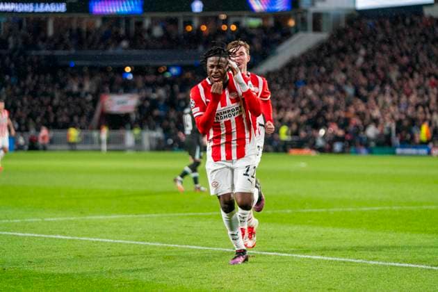 PSV Eindhoven v Liverpool FC PSV Eindhoven forward Johan Bakayoko (11) scores a GOAL 1-1 and celebrates during the PSV Eindhoven v Liverpool FC UEFA Champions League match at Philips Stadion, Eindhoven, Netherlands on 29 January 2025 Credit: Alex Young Every Second Media Editorial use only. All images are copyright Every Second Media Limited. No images may be reproduced without prior permission. Copyright: xIMAGO EveryxSecondxMediax ESM-1298-0015