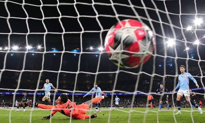 Raphael Onyedika of Club Brugge scores the opening goal Manchester City v Club Brugge, UEFA Champions League, Group Stage, Football, Etihad Stadium, Manchester, UK - 29 Jan 2025 EDITORIAL USE ONLY No use with unauthorised audio, video, data, fixture lists, club league logos or live services. Online in-match use limited to 120 images, no video emulation. No use in betting, games or single club league player publications. Copyright: xShutterstockx 15123154q