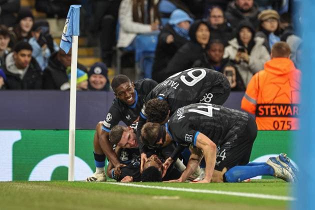 Sport Bilder des Tages UEFA Champions League Matchday 8 of 8 Manchester City v Club Brugge Raphael Onyedika of Club Brugge celebrates his goal to make it 0-1 during the UEFA Champions League Matchday 8 of 8 Manchester City vs Club Brugge at Etihad Stadium, Manchester, United Kingdom, 29th January 2025 (Photo by Mark Cosgrove News Images) Manchester Etihad Stadium Manchester United, ManU Kingdom Copyright: xMarkxCosgrove NewsxImagesx
