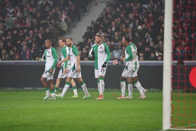 FOOTBALL : LOSC Lille vs Feyenoord - Ligue des Champions - 29 01 2025 But de Feyenoord et joie des joueurs de Feyenoord lors du match LOSC Lille vs Feyenoord, Ligue des Champions, Decathlon Arena stade Pierre Mauroy Villeneuve d Ascq, le 29 janvier 2025 - photo Laurent Sanson PsnewZ  Copyright: xLaurentxSANSONx xPsnewZx