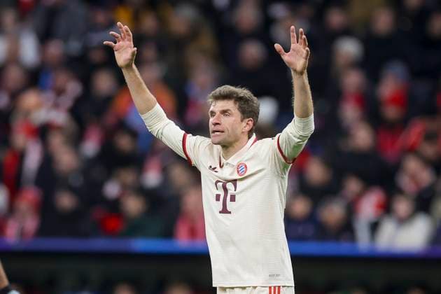 Thomas Mueller (FC Bayern Muenchen) gestikuliert, UEFA Champions League 2024 25 League Phase MD8, FC Bayern München v SK Slovan Bratislava, Allianz Arena am 29. January 2025 in München, Deutschland. (Foto von Marco Steinbrenner DeFodi Images) Thomas Mueller (FC Bayern Muenchen) gestures, UEFA Champions League 2024 25 League Phase MD8, FC Bayern München v SK Slovan Bratislava, Allianz Arena, January 29, 2025 in Munich, Germany. (Photo by Marco Steinbrenner DeFodi Images) Defodi-700_muenchen_bratis_20250129_039 Defodi-700