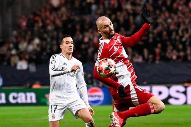 FOOTBALL : Brest vs Real Madrid - Ligue des Champions - 29 01 2025 Ludovic Ajorque ( 19 - Brerst ) and Lucas Vazquez ( 17 - Real Madrid ) during the UEFA Champions League match between Stade Brestois 29 and Real Madrid CF at Stade de Roudourou on January 29 , 2025 in Guingamp, France. ( Photo by Dante Badano PsnewZ ) - GuingampFrance  Copyright: xDantexBadanox