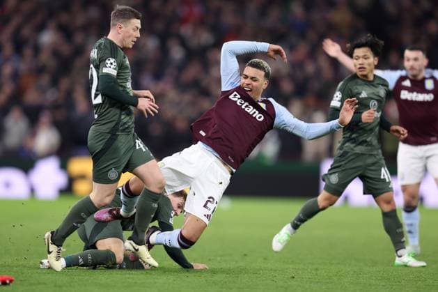 Aston Villa gegen Celtic FC 29. Januar 2025, Aston UEFA Champions League Fußball Aston Villa gegen Celtic Morgan Rogers von Aston Villa wird von Arne Engels von Celtic angegriffen Foto Charlotte Wilson Abseits Aston UK  Copyright: xCharlottexWilsonx xOffsidexOffside