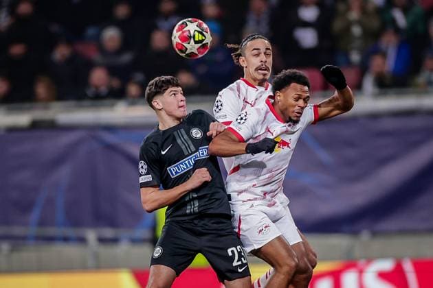 SOCCER - UEFA CL, Sturm vs RB Leipzig KLAGENFURT,AUSTRIA,29.JAN.25 - SOCCER - UEFA Champions League, SK Sturm Graz vs RasenBallsport Leipzig. Image shows Dimitri Lavalee (Sturm), Yussuf Poulsen and Lois Openda (RB Leipzig).  GEPAxpictures xMatthiasxTrinkl