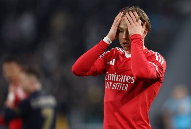 Juventus v SL Benfica - UEFA Champions League 2024 25 League Phase MD8 Andreas Schjelderup of SL Benfica looks dejected during the Uefa Champions League 2024-25 match beetween Juventus Fc and SL Benfica at Allianz Stadium on Janury 29, 2024 in Turin, Italy . Torino Allianz Stadium Italy Copyright: xMarcoxCanonierox