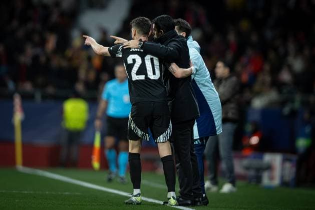 Head coach Mikel Arteta Arsenal FC and Jorginho Arsenal FC in action during a UEFA Champions League match between Girona FC and Arsenal FC at Estadi Municipal de Montilivi in Girona, Girona, Spain, on January 29 2025 Photo by Felipe Mondino Copyright: x@FELIPExMONDINOx