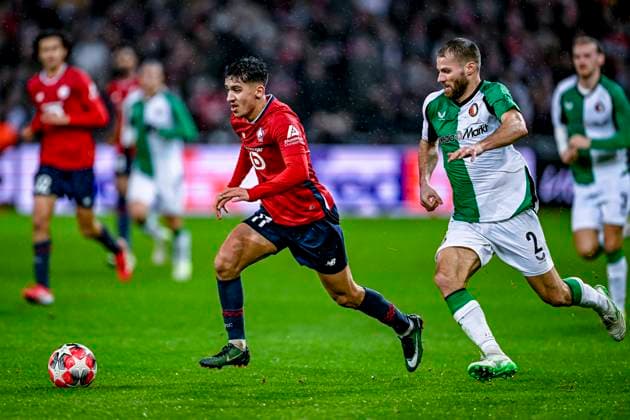 LOSC Lille midfielder Osame Sahraoui, Feyenoord Rotterdam defender Bart Nieuwkoop, during the match Lille Feyenoord at the Stade Pierre Mauroy for the UEFA Champions League phase Matchday 8 season 2024 2025 in LILLE, France on 29 januari 2025, photo by Stefan Koops EYE4images DeFodi Images Defodi 746 211652 Defodi-746