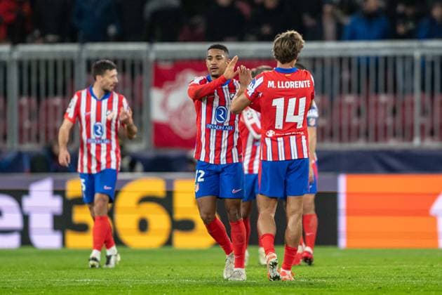 Atletico Madrid players a goal celebrate during UEFA Champions league match, Red Bull Salzburg - Atletico Madrid , 29. january 2025, Red Bull Arena, Salzburg, Austria Copyright: xMICHALxFAJT,ZOSPORTU.SKx FAJ_1151