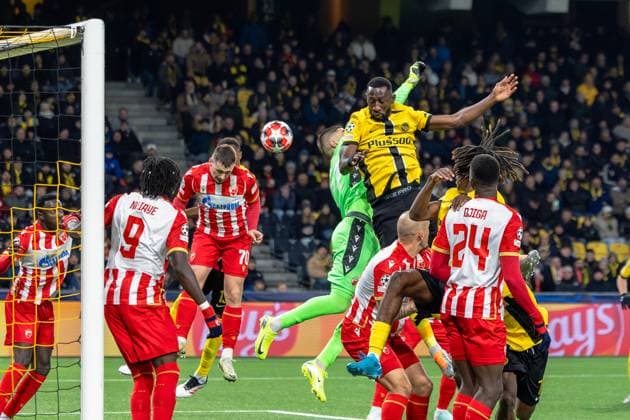 Bern, Switzerland, January 29st 2025: Silvere Ganvoula (35 YB) heads the ball during the UEFA Champions League football match between BSC Young Boys and FK Crvena zvezda at Stadion Wankdorf in Bern, Switzerland. Philipp Kresnik (Philipp Kresnik SPP) Copyright: xPhilippxKresnikx xSPPx spp-en-PhKrSp-_KRE5333-Verbessert-RR