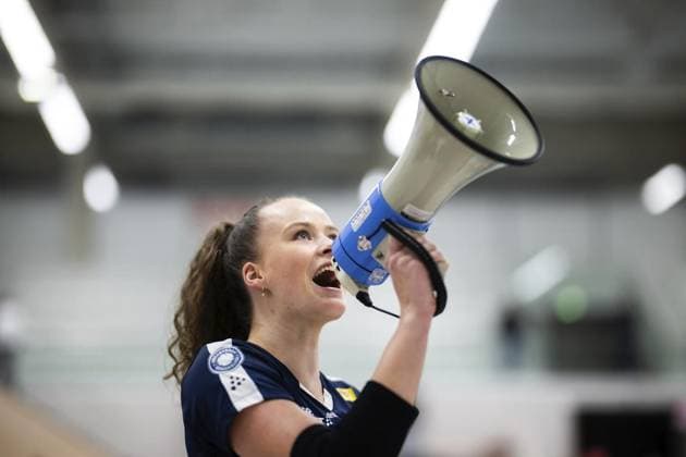 VOLLEYBALL WOMEN 1 BL SWE SUHL FOR EDITORIAL PURPOSES ONLY p 29 01 2025 Erfurt Volleyball 1 Bundesliga Season 2024 2025 Women 20 Matchday Riethsporthalle Schwarz Weiss Erfurt VfB Suhl LOTTO Thüringen in photo cheers of the Suhl team, here Laura Berger 11 VfB Suhl LOTTO Thüringen , after the 3 1 victory in Erfurt Germany Thueringen Erfurt Copyright SaschaxFromm Copyright: SaschaxFromm doc7z50l566969rhnm9ag6 ,EDITORIAL USE ONLY Copyright: SaschaxFromm