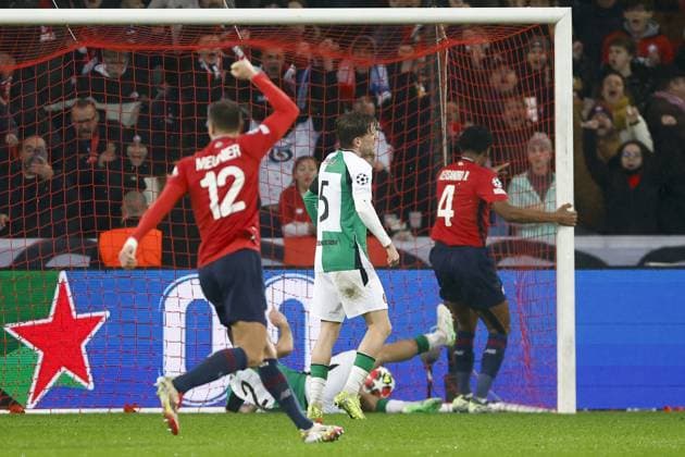 LILLE, 29-01-2025. Decathlon Arena Stade Pierre Mauroy. Football, UEFA Champions League season 2024 2025. Lille - Feyenoord. Lille 3-1, own goal by Feyenoord player David Hancko during the match Borussia LOSC Lille - Feyenoord Lille - Feyenoord  x27614345x Copyright: