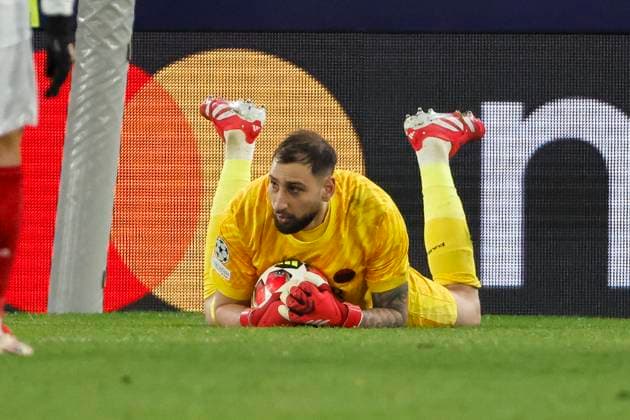 Gianluigi Donnarumma Paris St Germain, 01 , Football, UEFA Champions League, Matchday 8, 2024 2025, VfB Stuttgart vs Paris St Germain, 29 01 2025, Arena Stuttgart, Stuttgart, Germany Stuttgart Arena Stuttgart Baden Württemberg Germany Copyright: xGrantxHubbsx