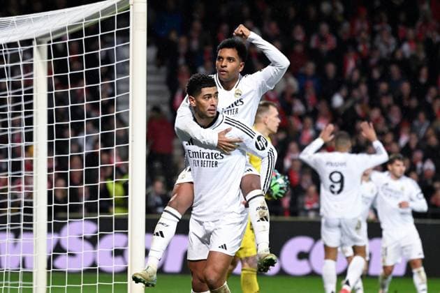 FOOTBALL : Brest vs Real Madrid - Ligue des Champions - 29 01 2025 Jude Bellingham ( 5 - Real Madrid ) celebrates with Rodrygo ( 11 - Real Madrid ) during the UEFA Champions League match between Stade Brestois 29 and Real Madrid CF at Stade de Roudourou on January 29 , 2025 in Guingamp, France. ( Photo by Dante Badano PsnewZ ) - GuingampFrance  Copyright: xDantexBadanox