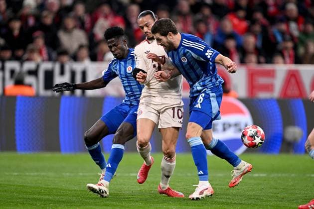 FOOTBALL CHAMPIONS LEAGUE SEASON 2024 2025 Preliminary Round 8 Matchday FC Bayern Muenchen Slovan Bratislava 29 01 2025 Sharani Zuberu left, Slovan Bratislava v Leroy Sane center, FC Bayern Muenchen v Kevin Wimmer right, Slovan Bratislava