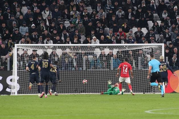 CALCIO - UEFA Champions League - Juventus FC vs SL Benfica Vangelis Pavlidis (SL Benfica) scores the goal during Juventus FC vs SL Benfica, UEFA Champions League football match in Turin, Italy, January 29 2025 Turin Italy  Copyright: xIPAxSport ABACAx