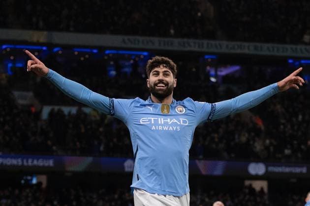 JOSKO GVARDIOL OF MAN CITY celebrates putting his team 2-1 up during the UEFA Champions League match between Manchester City and Club Brugge at the Etihad Stadium, Manchester, England on 29 January 2025.  Copyright: xThomasxGaddx PMI-6684-0025