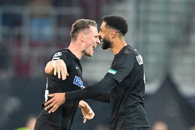 SOCCER - UEFA CL, Sturm vs RB Leipzig KLAGENFURT,AUSTRIA,29.JAN.25 - SOCCER - UEFA Champions League, SK Sturm Graz vs RasenBallsport Leipzig. Image shows the rejoicing of Dimitri Lavalee and Gregory Wuethrich (Sturm).  GEPAxpictures xAvnixRetkoceri