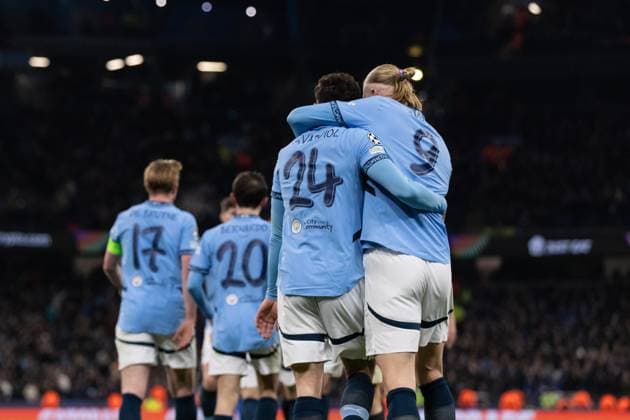 JOSKO GVARDIOL OF MAN CITY celebrates putting his team 2-1 up with Erling Haaland during the UEFA Champions League match between Manchester City and Club Brugge at the Etihad Stadium, Manchester, England on 29 January 2025.  Copyright: xThomasxGaddx PMI-6684-0029