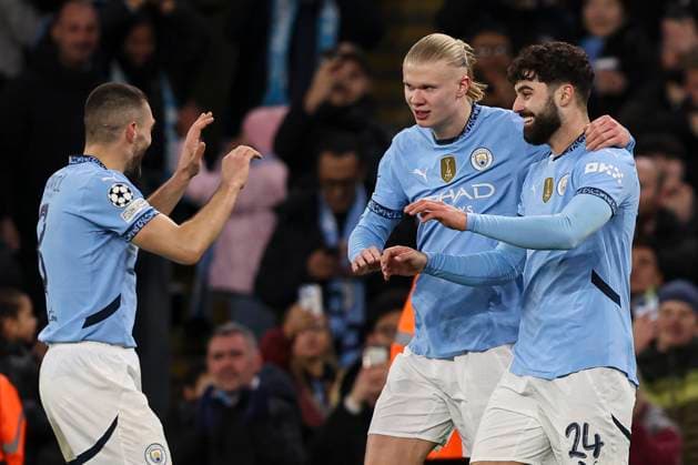 Manchester City FC v Club Brugge KV Manchester City players celebrate the own goal scored by Joel Ordonez of Club Brugge to make it 2-1 during the Manchester City FC v Club Brugge KV UEFA Champions League match at Etihad Stadium, Manchester, England, United Kingdom on 29 January 2025 Credit: Jake Kirkman Every Second Media Editorial use only. All images are copyright Every Second Media Limited. No images may be reproduced without prior permission. Copyright: xIMAGO EveryxSecondxMediax ESM-1301-0073