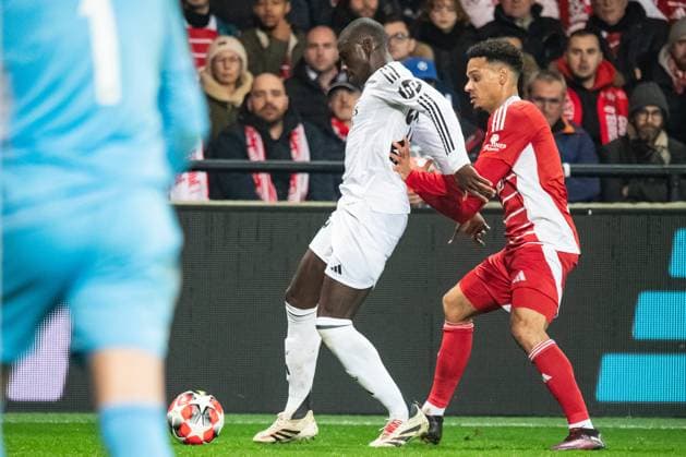 FOOTBALL: BREST vs REAL MADRID Baptiste AUTISSIER MAXPPP - Guingamp 29 01 2025 Baptiste AUTISSIER Maxppp Guingamp ; 29 01 2025 ; Ferland Mendy et Kenny Lala lors du match Brest vs Real Madrid comptant pour la 8e journee de la Ligue des Champions a Guingamp le 29 janvier 2025. Guingamp Guingamp Bretagne France  Copyright: xMAXPPPxBaptistexAUTISSIERx BAU202501290143 BAU202501290143