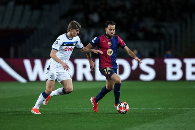 Charles De Ketelaere Atalanta BC Eric Garcia FC Barcelona during the UEFA Champions League 2024 25 League Phase MD8 match between FC Barcelona and Atalanta BC at Estadi Olimpic Lluis Companys on January 29, 2025 in Barcelona, Spain Photo by Xavi Bonilla DeFodi Images Defodi 674 20250129 XB3 1449 Defodi-674
