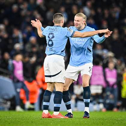 29th January 2025; Etihad Stadium, Manchester, England; UEFA Champions League Football, Manchester City versus Club Brugge; Mateo Kovacic of Manchester City celebrates with Erling Haaland of Manchester City after scoring in the 53rd minute for 1-1  ActionPlus12745109 GodfreyxPitt