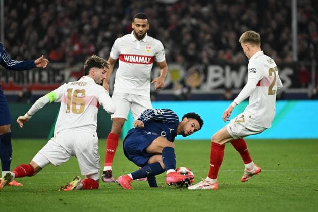 29 01 2025, xjhx, Football UEFA Champions League, VfB Stuttgart Paris St Germain v l Atakan Karazor VfB Stuttgart Warren Zaire Emery PSG Paris St Germain Chris Führich VfB Stuttgart DFL DFB REGULATIONS PROHIBIT ANY USE OF PHOTOGRAPHS as IMAGE SEQUENCES and or QUASI VIDEO Stuttgart