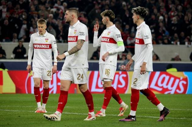 29 01 2025, xmohx, Football UEFA Champions League, VfB Stuttgart Paris St Germain v l Chris Führich VfB Stuttgart Jeff Chabot VfB Stuttgart Atakan Karazor VfB Stuttgart Ameen Al Dakhil VfB Stuttgart Disappointed, sad, frustrated DFL DFB REGULATIONS PROHIBIT ANY USE OF PHOTOGRAPHS as IMAGE SEQUENCES and or QUASI VIDEO Stuttgart