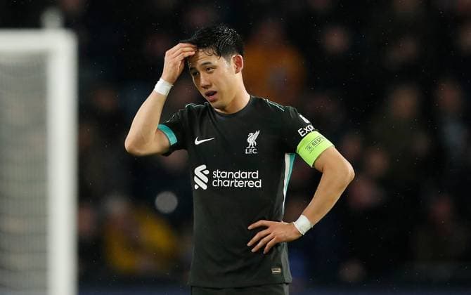 Wataru Endo of Liverpool shows a look of dejection PSV Eindhoven v Liverpool, UEFA Champions League, Group Stage, Football, Philips Stadion, Eindhoven, Netherlands - 29 Jan 2025 EDITORIAL USE ONLY No use with unauthorised audio, video, data, fixture lists, club league logos or live services. Online in-match use limited to 120 images, no video emulation. No use in betting, games or single club league player publications. Copyright: xBartxStoutjesdijk Shutterstockx 15122172bs