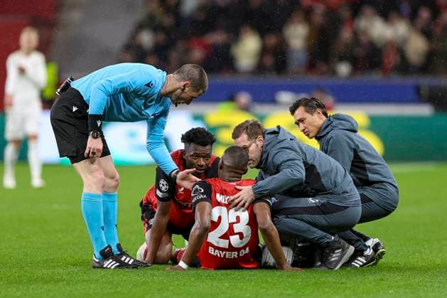 Leverkusen, Germany, 29 01 25 Nordi Mukiele Bayer 04 Leverkusen lies injured on the ground during the Champions League group stage match between Bayer 04 Leverkusen and Sparta Prag at BayArena Leverkusen BayArena North Rhine Westphalia Germany Copyright: xBrauer-Fotoagenturx xAdrianxSchlx