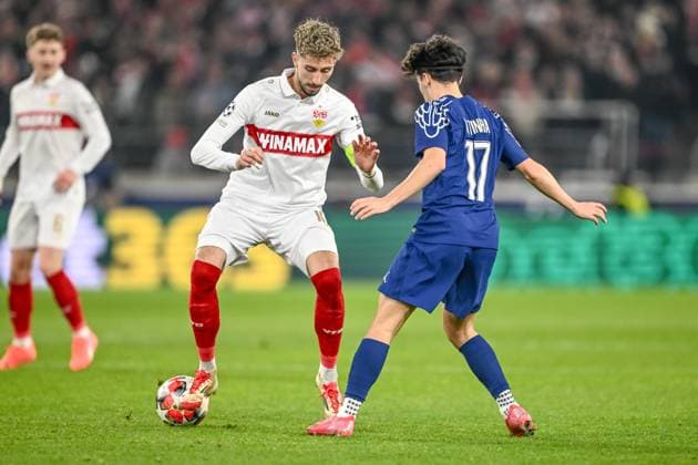 Atakan Karazor VfB Stuttgart and Vitinha Paris Saint Germain battle for the ball during the UEFA Champions League 2024 25 League Phase MD8 match between VfB Stuttgart and Paris Saint Germain at MHPArena on January 29, 2025 in Stuttgart, Germany Photo by Harry Langer DeFodi Images Defodi 541 VFBPSG20250129 62 Defodi-541