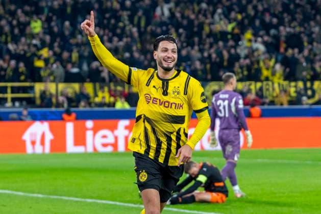 29 01 2025, Borussia Dortmund Shakhtar Donetsk, UEFA Champions League, Matchday 8 Dortmunds Ramy Bensebaini celebrates after his goal for 3 1 IMPORTANT NOTE In accordance with UEFA regulations, it is prohibited to use or have used photographs taken in the stadium and or of the match in the form of sequential images and or video-like photo series Copyright: xDavidxInderliedx