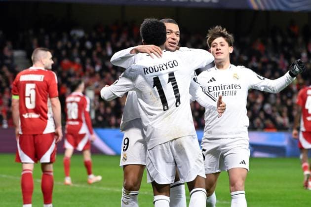 FOOTBALL : Brest vs Real Madrid - Ligue des Champions - 29 01 2025 Rodrygo ( 11 - Real Madrid ) celebrates with Kylian Mbappe ( 9 - Real Madrid ) during the UEFA Champions League match between Stade Brestois 29 and Real Madrid CF at Stade de Roudourou on January 29 , 2025 in Guingamp, France. ( Photo by Dante Badano PsnewZ ) - GuingampFrance  Copyright: xDantexBadanox