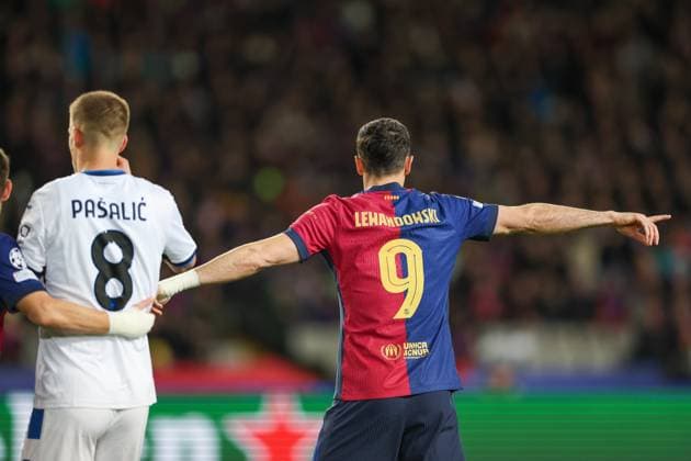 BARCELONA 29.01.2025 FC Barcelona, Barca VS ATALANTA BC 8 KOLEJKA UEFA LIGI MISTRZOW --- 8 ROUND UEFA CHAMPIONS LEAUGE SEASON 2024 2025 NZ. ROBERT LEWANDOWSKI FOT. STANISLAW KLEPKA ARENA AKCJI NEWSPIX.PL --- newspix.pl 