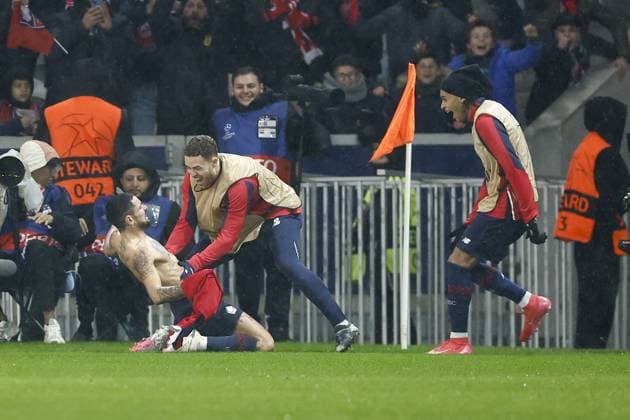 LILLE, 29-01-2025. Decathlon Arena Stade Pierre Mauroy. Football, UEFA Champions League season 2024 2025. Lille - Feyenoord. Lille player Remy Cabella celebrating his goal 6-1 during the match Borussia LOSC Lille - Feyenoord Lille - Feyenoord  x27615034x Copyright: