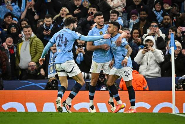 29th January 2025; Etihad Stadium, Manchester, England; UEFA Champions League Football, Manchester City versus Club Brugge; Savinho of Manchester City celebrates with his team after scoring in the 77th minute for 3-1  ActionPlus12745125 GodfreyxPitt