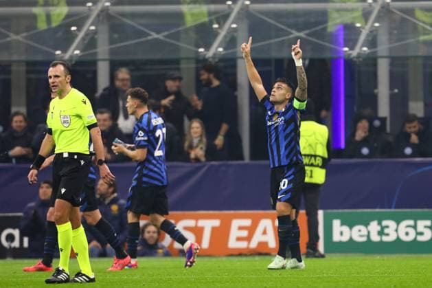 January 29, 2025, Milan, Lombardy, Italy: LAUTARO MARTINEZ 10 of INTER celebrates scoring his side s third goal on Matchday 8 of 8 in the Group Stage of the UEFA Champions League 2024 2025 between INTER MILAN and AS MONACO at San Siro in Milan, Italy Milan Italy - ZUMAc179 20250129_zep_c179_087 Copyright: xMickaelxChavetx