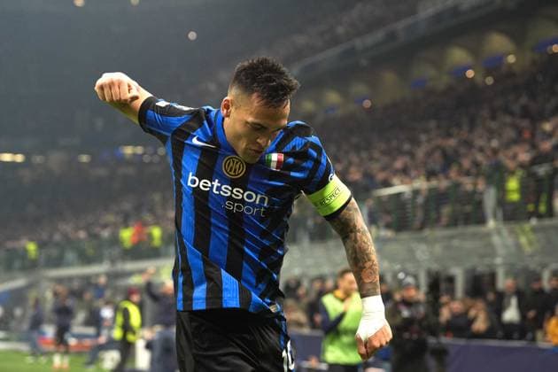 Inter Milan& x2019;s Lautaro Martinez celebrates after scoring the 3-0 goal for his team during the Uefa Champions League 2024 2025 soccer match between Inter and Monaco at San Siro Stadium - Soccer - Milan, Italy - Wednesday January 29, 2025  Copyright: xMassimoxPaolone LaPressex