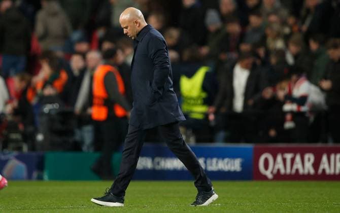 Liverpool manager Arne Slot shows a look of dejection at full time PSV Eindhoven v Liverpool, UEFA Champions League, Group Stage, Football, Philips Stadion, Eindhoven, Netherlands - 29 Jan 2025 EDITORIAL USE ONLY No use with unauthorised audio, video, data, fixture lists, club league logos or live services. Online in-match use limited to 120 images, no video emulation. No use in betting, games or single club league player publications. Copyright: xBartxStoutjesdijk Shutterstockx 15122172cp