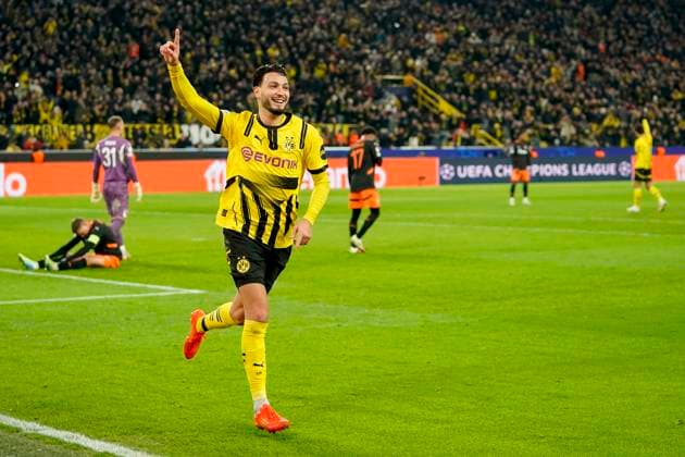Ramy Bensebaini Borussia Dortmund celebrates after scoring his team s third goal during the UEFA Champions League 2024 25 League Phase MD8 match between Borussia Dortmund and FC Shakhtar Donetsk at Signal Iduna Park on January 29, 2025 in Dortmund, Germany Photo by Alex Gottschalk DeFodi Images Defodi 001 20250129 A9 6441 Defodi-001