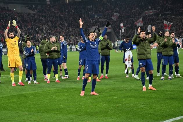 29 01 2025, xjhx, Football UEFA Champions League, VfB Stuttgart Paris St Germain v l jubilation, joy over the victory Marquinhos PSG Paris St Germain DFL DFB REGULATIONS PROHIBIT ANY USE OF PHOTOGRAPHS as IMAGE SEQUENCES and or QUASI VIDEO Stuttgart