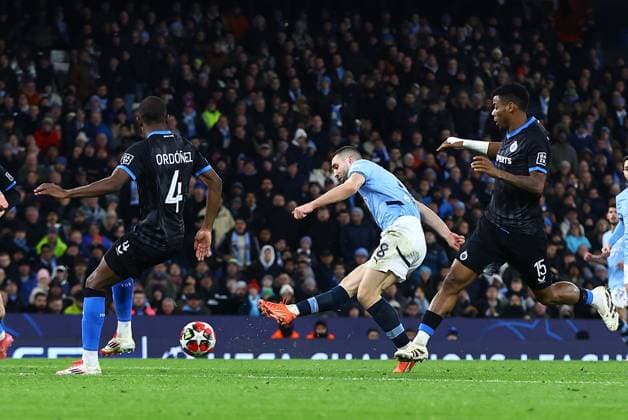 Mateo Kovacic of Manchester City scores his sides first goal Manchester City v Club Brugge, UEFA Champions League, Group Stage, Football, Etihad Stadium, Manchester, UK - 29 Jan 2025 EDITORIAL USE ONLY No use with unauthorised audio, video, data, fixture lists, club league logos or live services. Online in-match use limited to 120 images, no video emulation. No use in betting, games or single club league player publications. Copyright: xShutterstockx 15123154ce