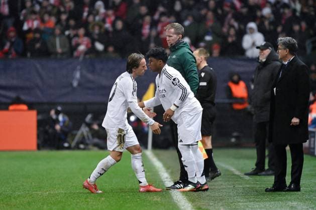 FOOTBALL : Brest vs Real Madrid - Ligue des Champions - 29 01 2025 Luka Modric ( 10 - Real Madrid ) and Endrick ( 16 - Real Madrid ) during the UEFA Champions League match between Stade Brestois 29 and Real Madrid CF at Stade de Roudourou on January 29 , 2025 in Guingamp, France. ( Photo by Dante Badano PsnewZ ) - GuingampFrance  Copyright: xDantexBadanox
