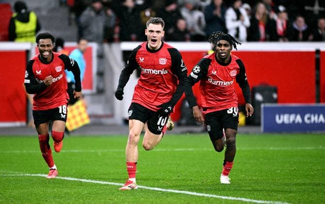 Football, Champions League, Germany, Men, Season 2024 2025, Matchday 8, BayArena Leverkusen Bayer Leverkusen Sparta Prague 2 0 Celebration Florian Wirtz LEV after his goal for 1 0, together with Jeremie Frimpong LEV Cheering, joy, action