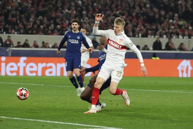 29 01 25 VfB Stuttgart Paris St Germain Germany, Stuttgart, 29 01 2025, Football, UEFA Champions League, VfB Stuttgart Paris St Germain 1 4 by Chris Führich, right, VfB VfB Stuttgart